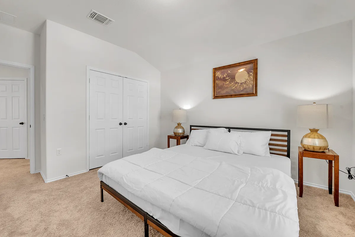Building Photo - 12609 Karasu Dr