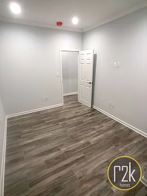 Rented by Realty 2000 Corp | media 50