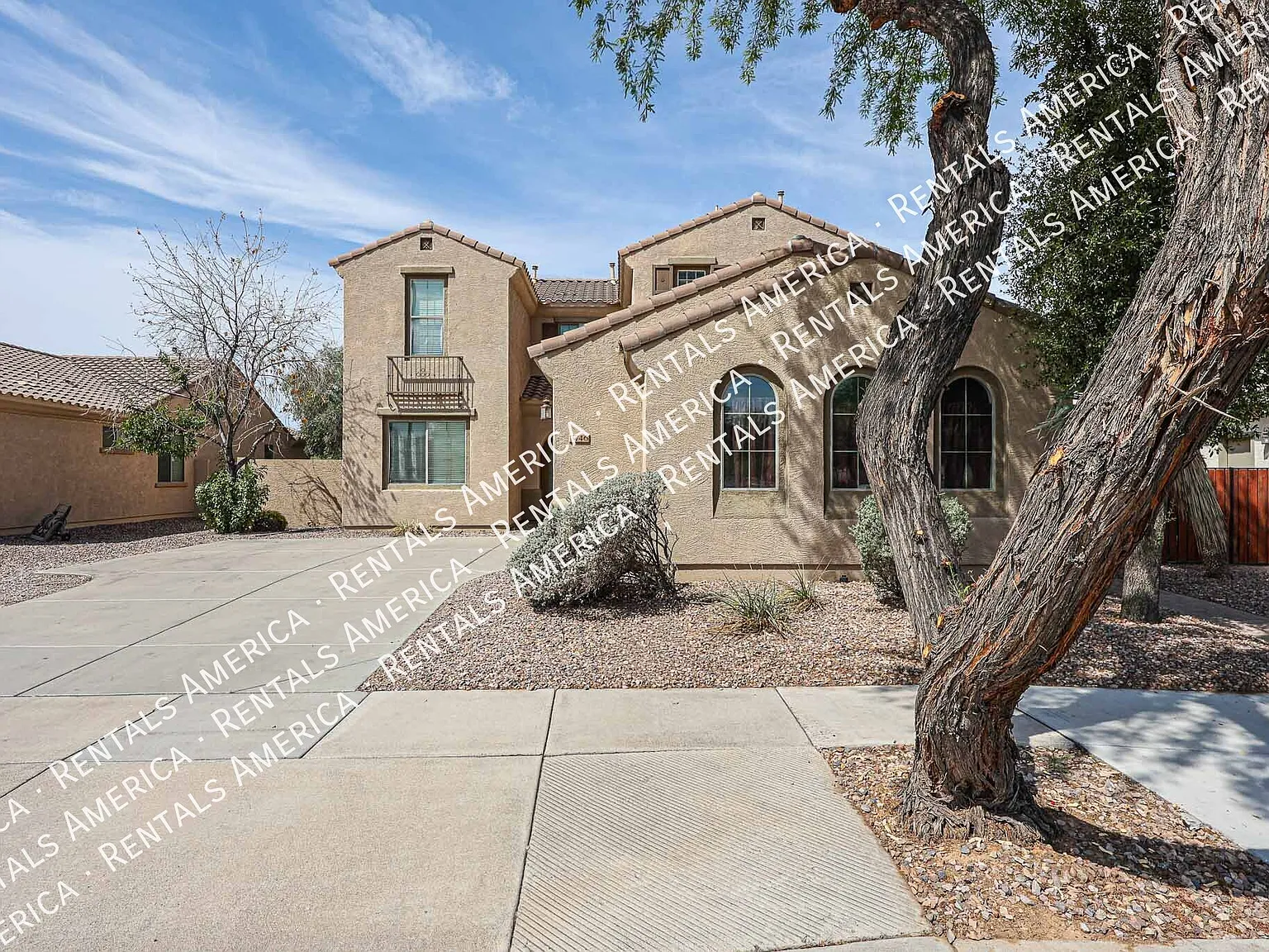 Power Ranch Home — Photo 2