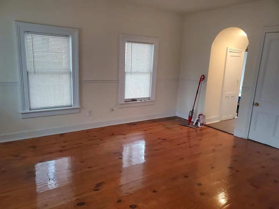 337 2nd St