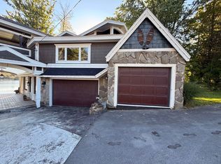 2964 W Lake Rd, Cazenovia, NY 13035
