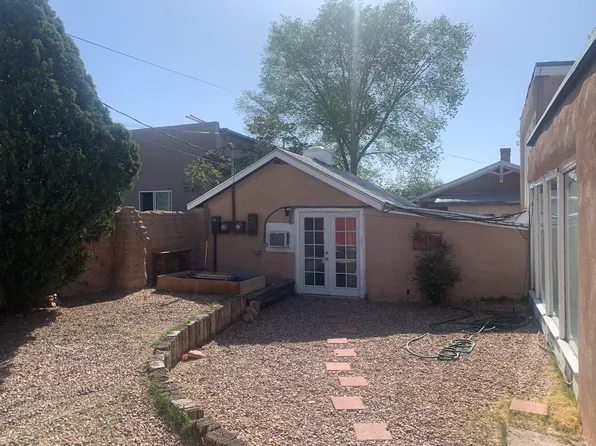 220 Stanford Dr SE Apt B - Unique Adobe Casita Just Steps from UNM, 220 Stanford Dr SE #220, Albuquerque, NM 87106