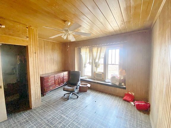 5th image of 1008 Church St