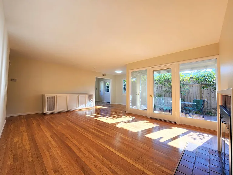 329 Colorado Ave — Photo 12