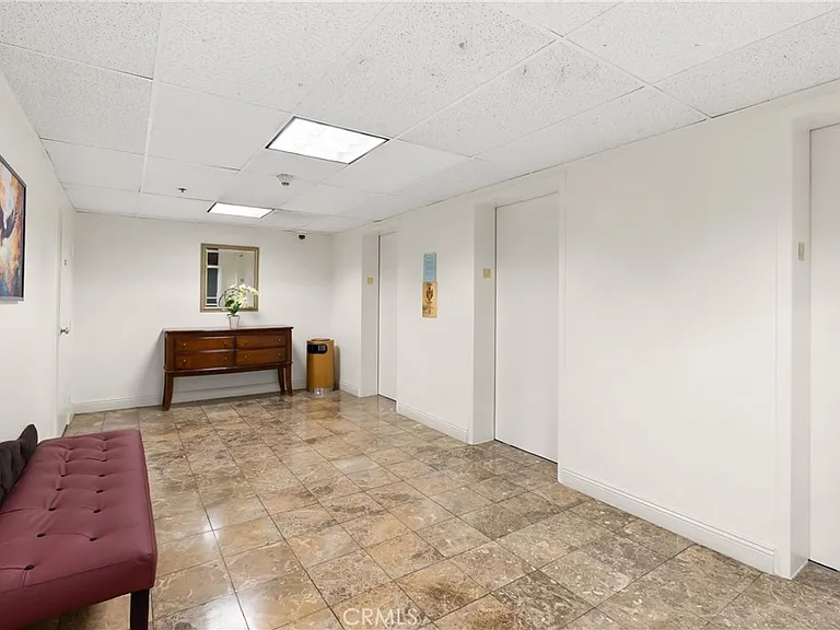 10535 Wilshire #912 — Photo 28