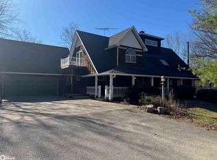 2418 Silverwood Ln, Fairfield, IA 52556