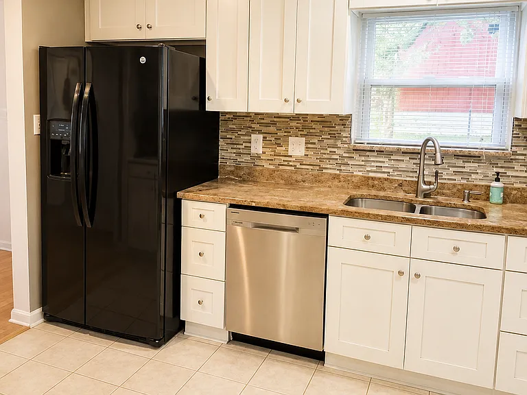 4905 Stan Haven Rd — Photo 3
