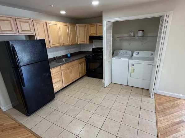 2553 S 3rd St Floor 1, Philadelphia, PA 19148
