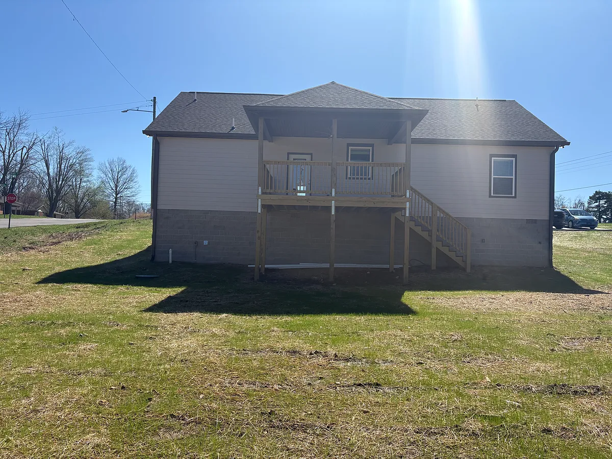 Building Photo - 2199 Fincher Dr