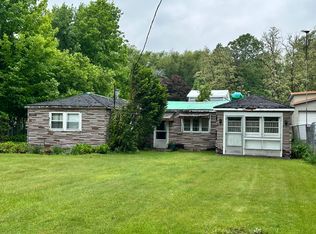 7692 N Huron Trl, Rolling Prairie, IN 46371