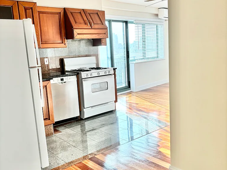 43-18 Dahlia Ave #8A — Photo 3