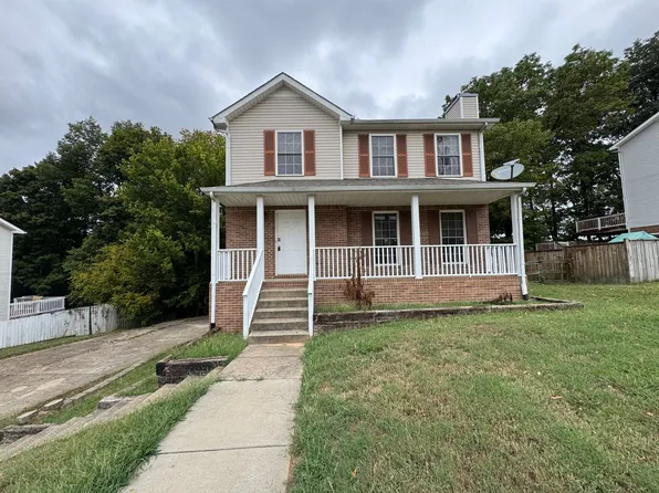 2587 Elkmont Dr, Clarksville, TN 37040