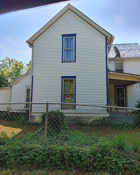 2nd image of 3306 Tates Creek Rd