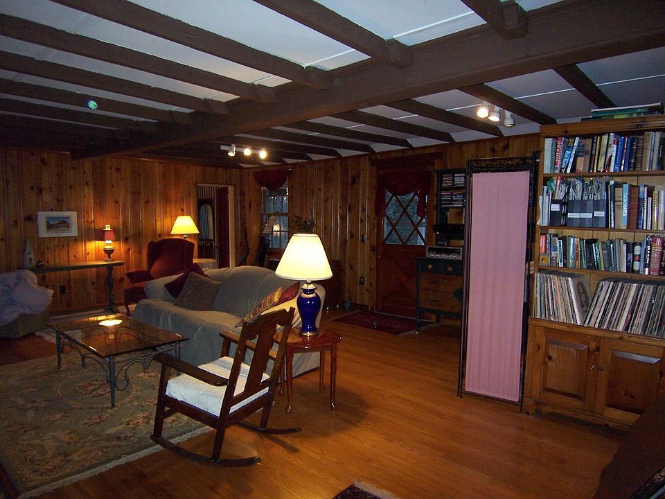 2nd image of 66 Lake Rd