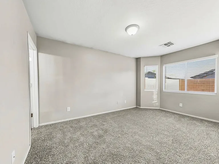 6040 W Southgate Ave — Photo 8