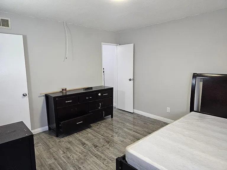 13542 Purdy St — Photo 12