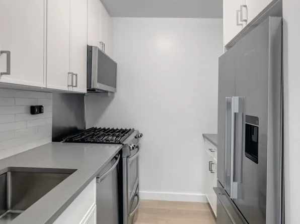 154 East 29th Street 1403 image 3 of 15