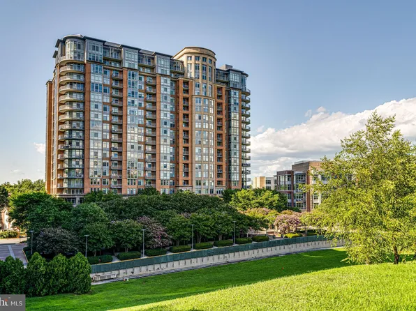 8220 Crestwood Heights Dr APT 316, Mc Lean, VA 22102