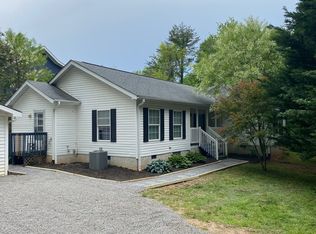 230 Craggy St, Black Mountain, NC 28711