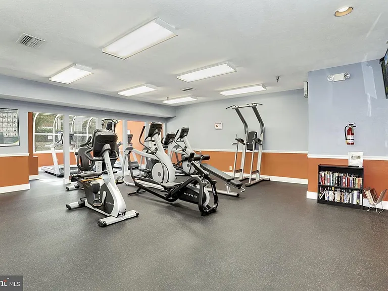 3308 Wyndham Cir #321 — Photo 30