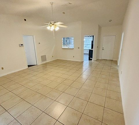 4th image of 2303 Bridgewood Trl
