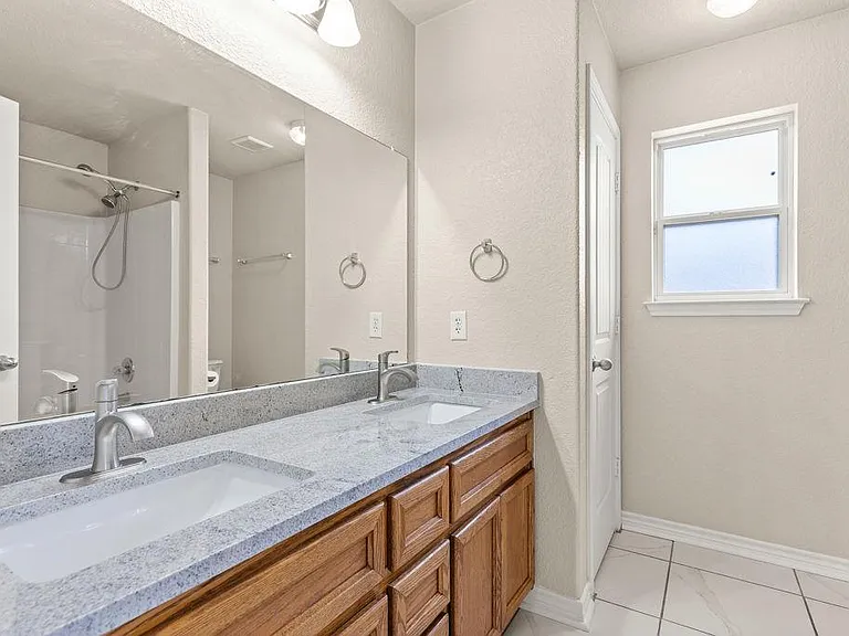 4703 Stonehaven Dr — Photo 22