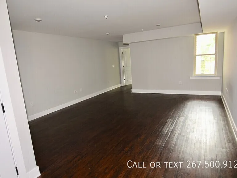 522 N Preston St #1 — Photo 3