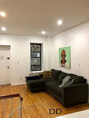 Rented by Loisaida Realty | media 8