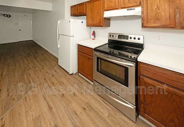 1233 S 56th St #3 — Photo 6