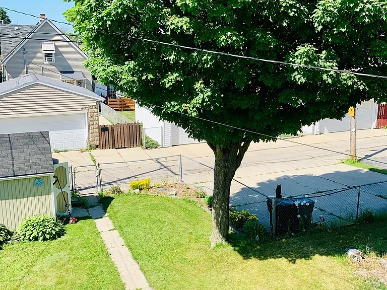 3806 E Underwood Ave — Photo 18