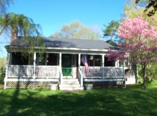 317 Middle Rd, Acushnet, MA 02743