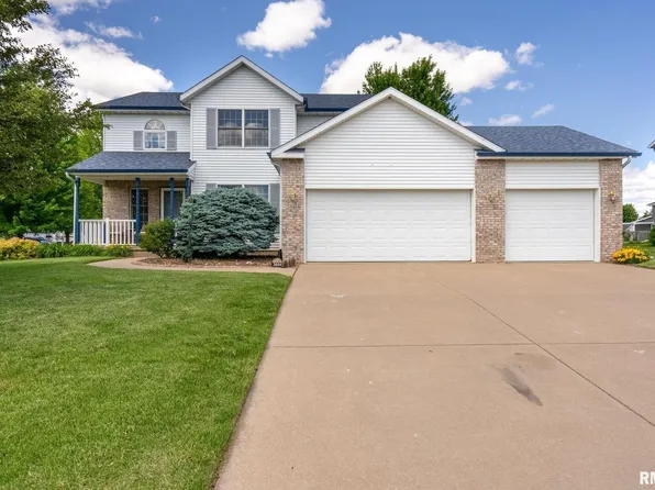 2604 E 58th St, Davenport, IA 52807