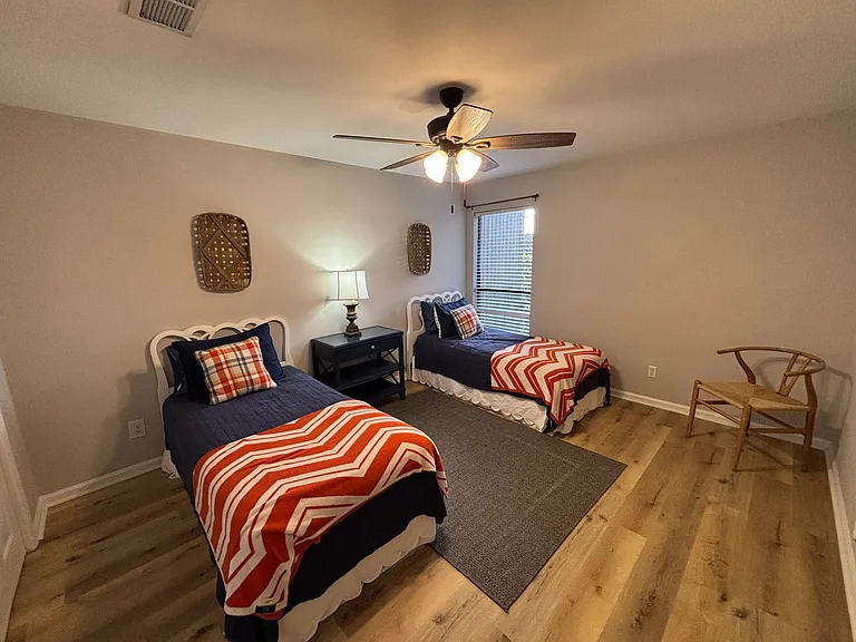 1007 Stonegate Dr #A — Photo 9