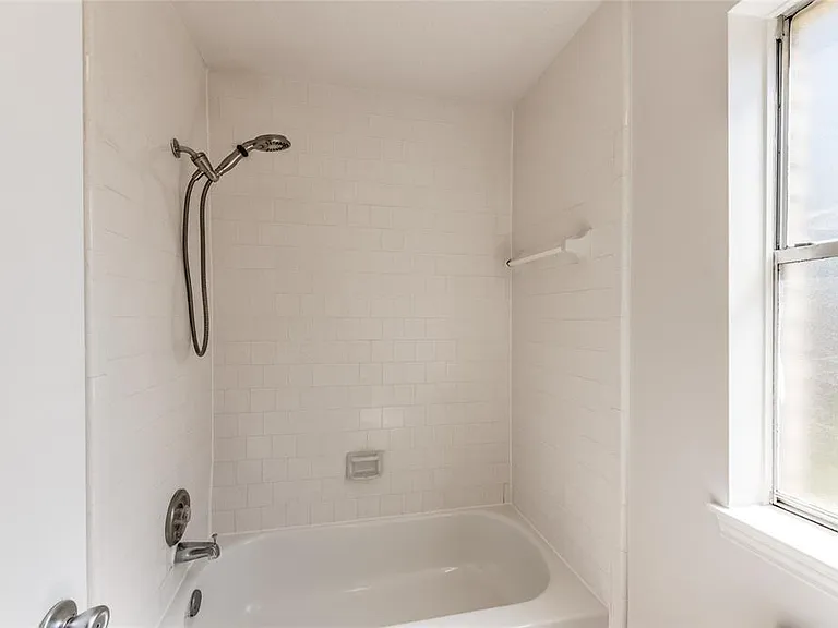 1623 Jo Ann Ln — Photo 18