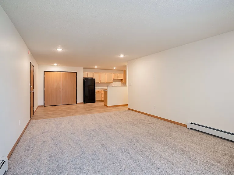 Cherry Creek Apartments | 21E | Living
