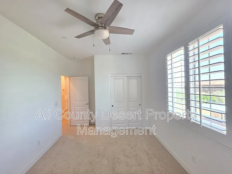73533 Granita Dr — Photo 13