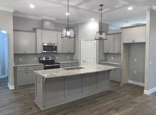 7033 Snug Waters Rd, Navarre, FL 32566