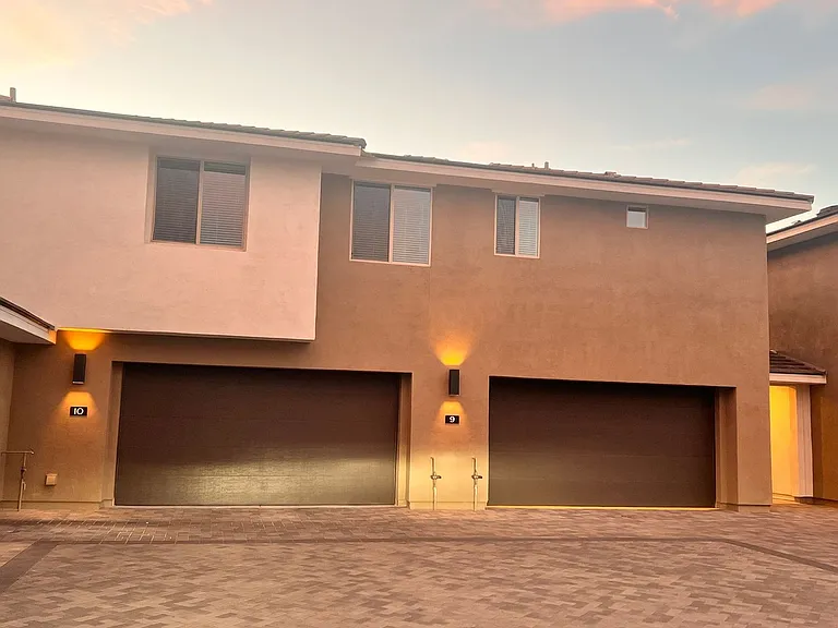2121 W Sonoran Desert Dr #9 — Photo 4