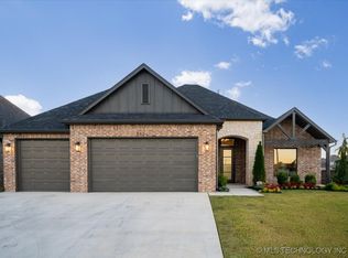 5704 E 126th St S, Bixby, OK 74008