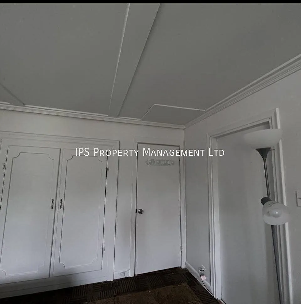 212 Herchimer avenue | 950 All inclusive | Shared by 2 tenants — Photo 1