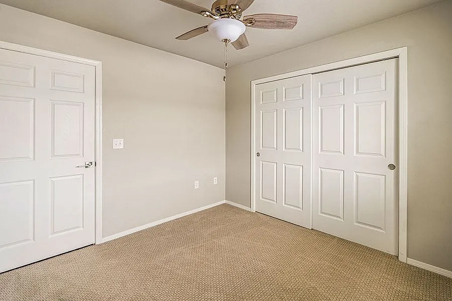 PLEASANT DRIVE ESTATES — Photo 4