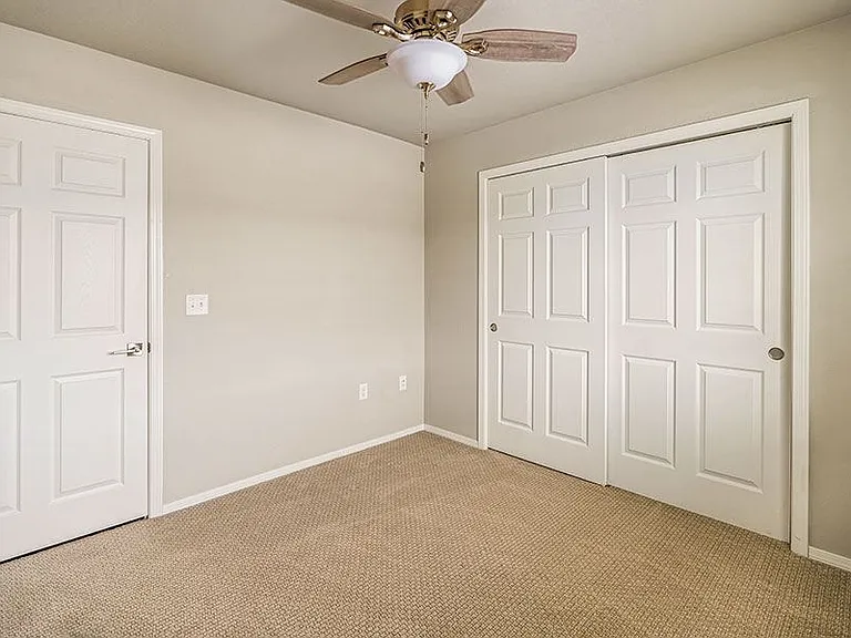 PLEASANT DRIVE ESTATES — Photo 4