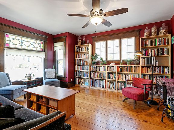 5th image of 315 E Elm St