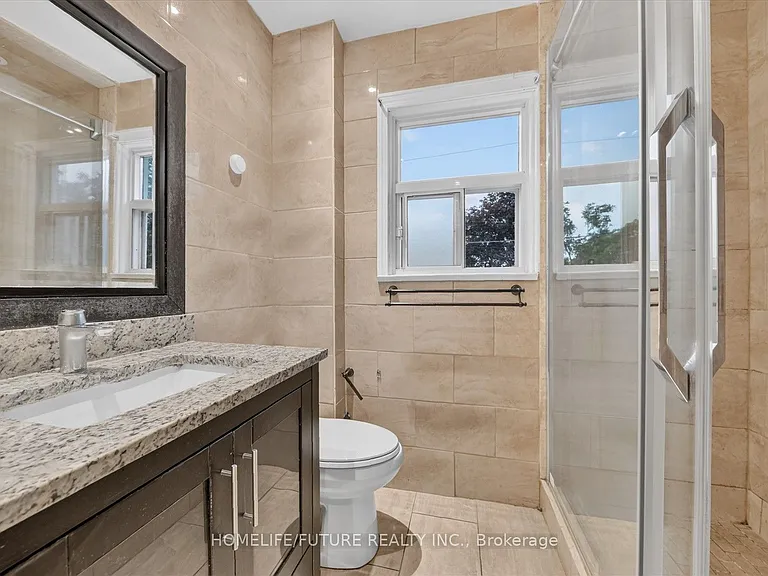 46 Stamford Sq N — Photo 21