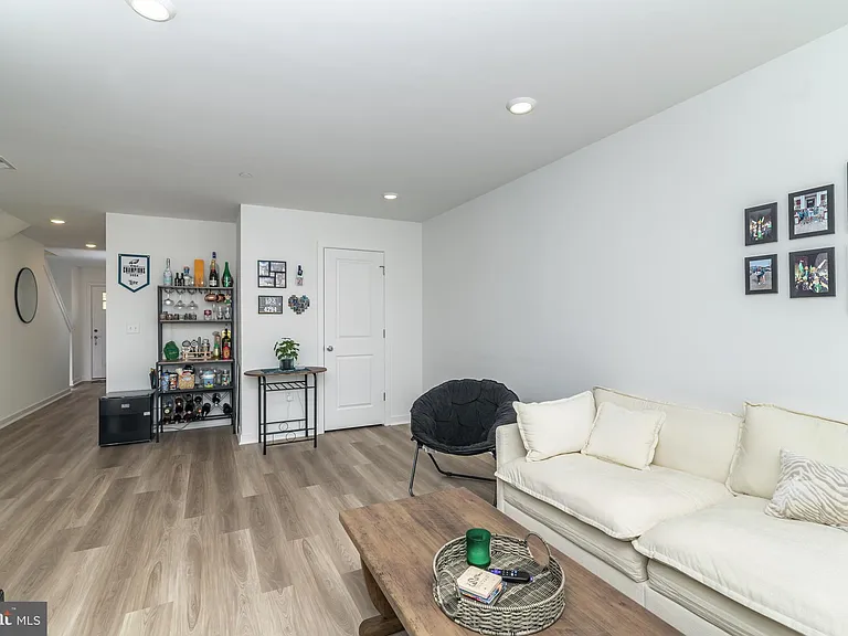 41 Barnes Way — Photo 9