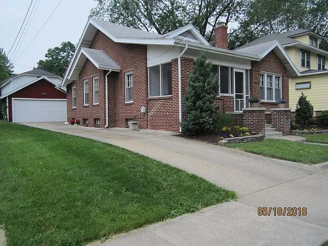 808 W Clark St photo 1