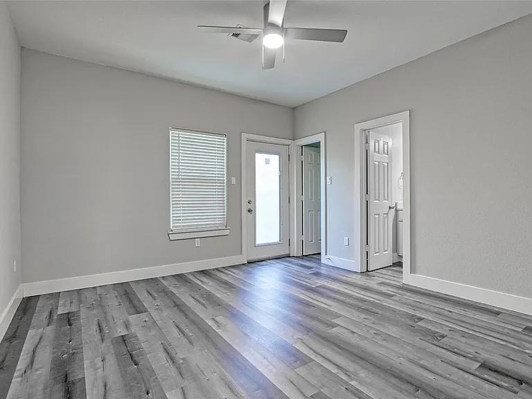 9306 Bean St #A — Photo 15