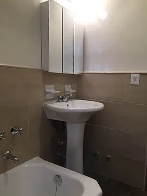 Rented by Cyclone Realty | media 16