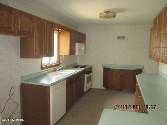 4th image of 217 W Eliza St