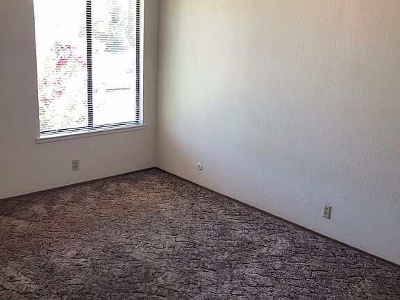 5th image of 1152 Franklin Ave #22
